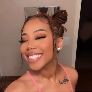 Meet your Posher, Kay